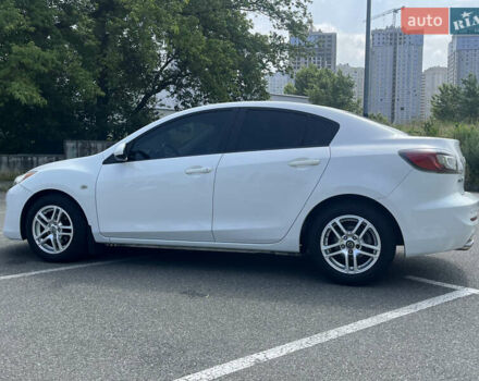 Белый Мазда 3, объемом двигателя 2 л и пробегом 170 тыс. км за 8400 $, фото 10 на Automoto.ua