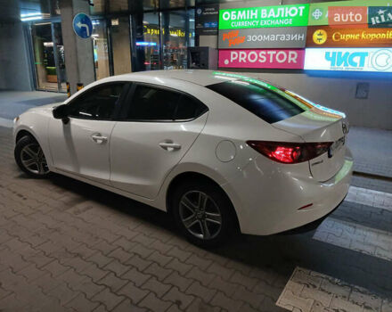 Белый Мазда 3, объемом двигателя 2 л и пробегом 123 тыс. км за 8900 $, фото 12 на Automoto.ua