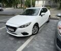 Белый Мазда 3, объемом двигателя 2 л и пробегом 355 тыс. км за 7500 $, фото 1 на Automoto.ua