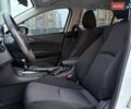 Білий Мазда 3, об'ємом двигуна 2 л та пробігом 195 тис. км за 10490 $, фото 8 на Automoto.ua