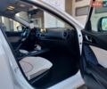 Белый Мазда 3, объемом двигателя 2 л и пробегом 169 тыс. км за 10300 $, фото 4 на Automoto.ua