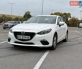 Белый Мазда 3, объемом двигателя 2 л и пробегом 312 тыс. км за 7800 $, фото 1 на Automoto.ua