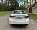 Белый Мазда 3, объемом двигателя 1.5 л и пробегом 165 тыс. км за 10840 $, фото 3 на Automoto.ua