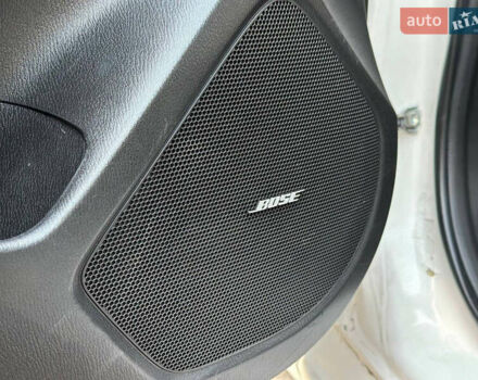 Білий Мазда 3, об'ємом двигуна 2 л та пробігом 276 тис. км за 7999 $, фото 12 на Automoto.ua