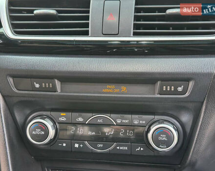 Білий Мазда 3, об'ємом двигуна 2 л та пробігом 276 тис. км за 7999 $, фото 23 на Automoto.ua