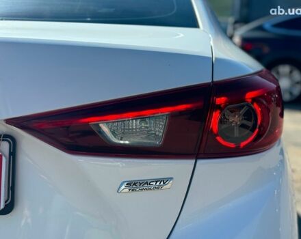 Белый Мазда 3, объемом двигателя 2 л и пробегом 158 тыс. км за 10890 $, фото 7 на Automoto.ua