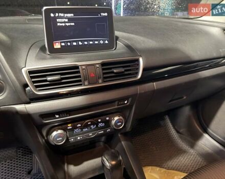 Белый Мазда 3, объемом двигателя 1.5 л и пробегом 56 тыс. км за 14000 $, фото 17 на Automoto.ua