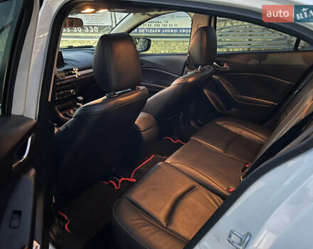 Белый Мазда 3, объемом двигателя 2.5 л и пробегом 166 тыс. км за 11500 $, фото 9 на Automoto.ua