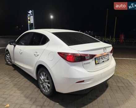 Белый Мазда 3, объемом двигателя 1.5 л и пробегом 56 тыс. км за 14000 $, фото 7 на Automoto.ua