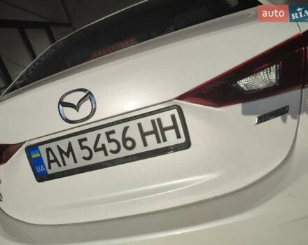 Белый Мазда 3, объемом двигателя 2 л и пробегом 144 тыс. км за 9500 $, фото 12 на Automoto.ua