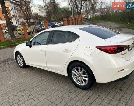 Білий Мазда 3, об'ємом двигуна 2 л та пробігом 150 тис. км за 9900 $, фото 4 на Automoto.ua