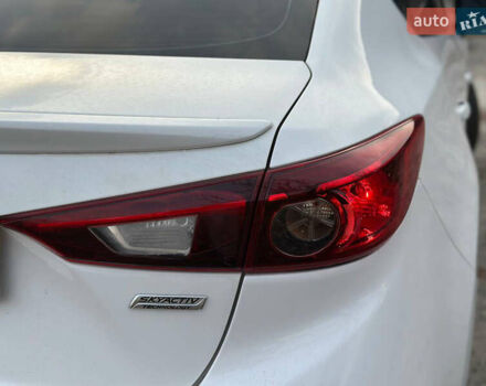 Білий Мазда 3, об'ємом двигуна 2 л та пробігом 276 тис. км за 7999 $, фото 36 на Automoto.ua