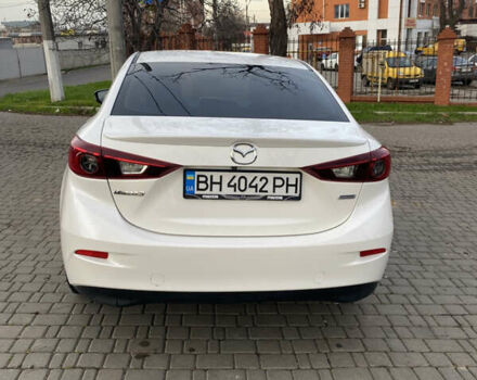 Білий Мазда 3, об'ємом двигуна 2 л та пробігом 150 тис. км за 9900 $, фото 3 на Automoto.ua