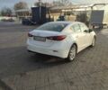 Белый Мазда 3, объемом двигателя 2 л и пробегом 144 тыс. км за 9500 $, фото 6 на Automoto.ua