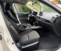 Белый Мазда 3, объемом двигателя 2 л и пробегом 156 тыс. км за 10200 $, фото 26 на Automoto.ua