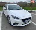Білий Мазда 3, об'ємом двигуна 1.5 л та пробігом 108 тис. км за 11000 $, фото 1 на Automoto.ua