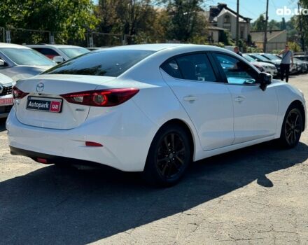 Белый Мазда 3, объемом двигателя 2 л и пробегом 158 тыс. км за 10890 $, фото 5 на Automoto.ua