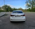 Белый Мазда 3, объемом двигателя 2 л и пробегом 95 тыс. км за 10600 $, фото 6 на Automoto.ua