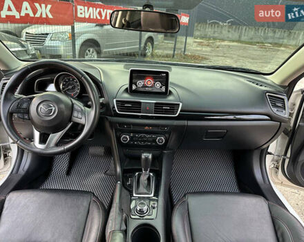 Білий Мазда 3, об'ємом двигуна 2 л та пробігом 276 тис. км за 7999 $, фото 17 на Automoto.ua