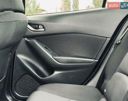 Белый Мазда 3, объемом двигателя 2 л и пробегом 208 тыс. км за 8899 $, фото 13 на Automoto.ua