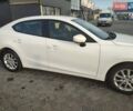 Белый Мазда 3, объемом двигателя 2 л и пробегом 144 тыс. км за 9500 $, фото 7 на Automoto.ua