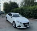 Белый Мазда 3, объемом двигателя 2 л и пробегом 295 тыс. км за 8033 $, фото 2 на Automoto.ua