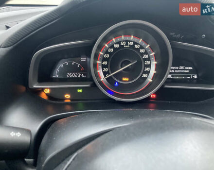 Белый Мазда 3, объемом двигателя 2.2 л и пробегом 260 тыс. км за 9999 $, фото 24 на Automoto.ua