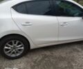 Белый Мазда 3, объемом двигателя 2 л и пробегом 210 тыс. км за 9496 $, фото 5 на Automoto.ua