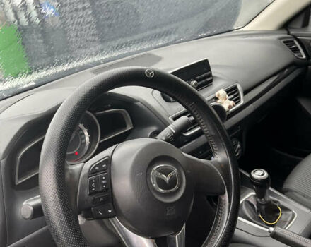 Белый Мазда 3, объемом двигателя 1.6 л и пробегом 143 тыс. км за 12000 $, фото 4 на Automoto.ua