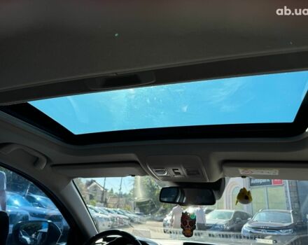 Белый Мазда 3, объемом двигателя 2 л и пробегом 158 тыс. км за 10890 $, фото 33 на Automoto.ua