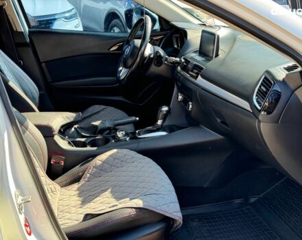 Белый Мазда 3, объемом двигателя 2 л и пробегом 158 тыс. км за 10890 $, фото 24 на Automoto.ua