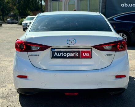 Белый Мазда 3, объемом двигателя 2 л и пробегом 158 тыс. км за 10890 $, фото 6 на Automoto.ua