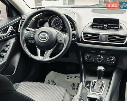 Белый Мазда 3, объемом двигателя 2 л и пробегом 208 тыс. км за 8899 $, фото 27 на Automoto.ua