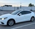 Белый Мазда 3, объемом двигателя 2 л и пробегом 178 тыс. км за 11200 $, фото 3 на Automoto.ua