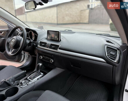 Белый Мазда 3, объемом двигателя 1.5 л и пробегом 98 тыс. км за 14300 $, фото 43 на Automoto.ua