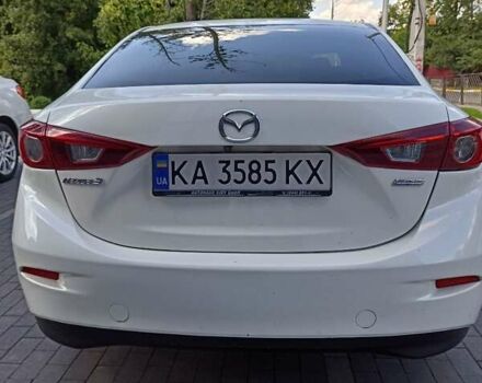Белый Мазда 3, объемом двигателя 2 л и пробегом 174 тыс. км за 9600 $, фото 2 на Automoto.ua