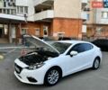 Белый Мазда 3, объемом двигателя 2 л и пробегом 165 тыс. км за 10200 $, фото 6 на Automoto.ua