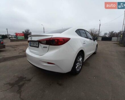 Білий Мазда 3, об'ємом двигуна 2 л та пробігом 147 тис. км за 11500 $, фото 8 на Automoto.ua