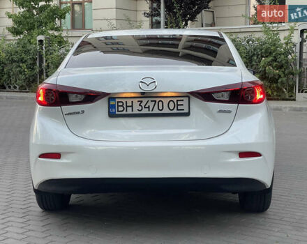 Белый Мазда 3, объемом двигателя 2 л и пробегом 200 тыс. км за 10500 $, фото 8 на Automoto.ua