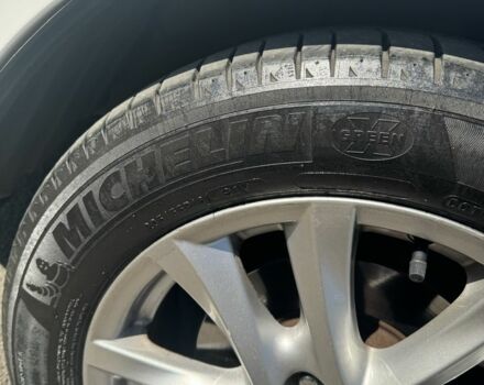 Белый Мазда 3, объемом двигателя 1.5 л и пробегом 80 тыс. км за 10800 $, фото 3 на Automoto.ua