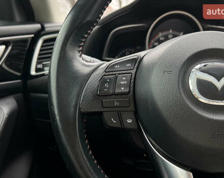 Белый Мазда 3, объемом двигателя 2 л и пробегом 119 тыс. км за 12650 $, фото 8 на Automoto.ua