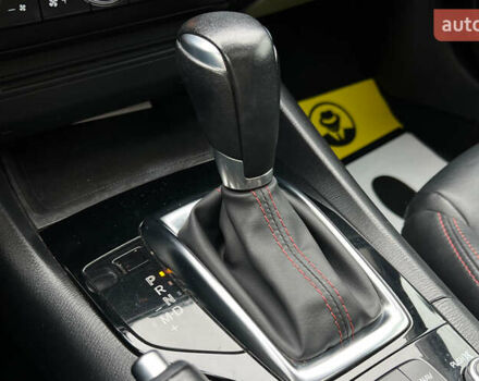 Белый Мазда 3, объемом двигателя 2 л и пробегом 119 тыс. км за 12650 $, фото 15 на Automoto.ua