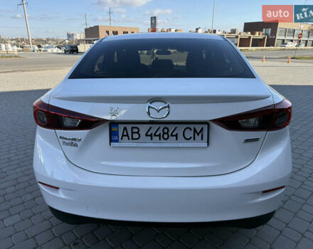 Белый Мазда 3, объемом двигателя 2 л и пробегом 114 тыс. км за 10900 $, фото 7 на Automoto.ua