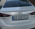 Белый Мазда 3, объемом двигателя 0 л и пробегом 175 тыс. км за 10000 $, фото 2 на Automoto.ua