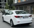 Белый Мазда 3, объемом двигателя 2 л и пробегом 111 тыс. км за 10700 $, фото 4 на Automoto.ua