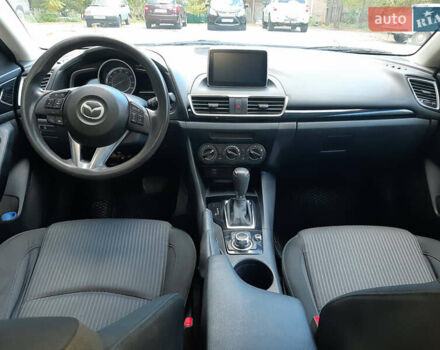 Белый Мазда 3, объемом двигателя 2 л и пробегом 211 тыс. км за 9300 $, фото 8 на Automoto.ua