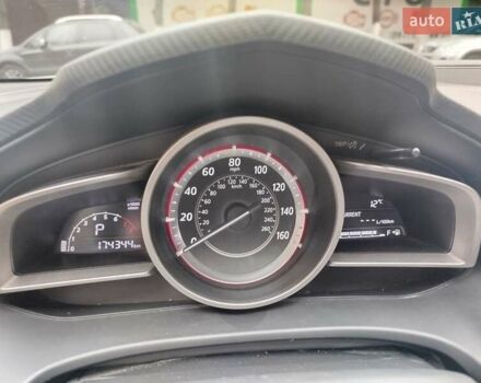 Белый Мазда 3, объемом двигателя 2 л и пробегом 174 тыс. км за 9600 $, фото 1 на Automoto.ua
