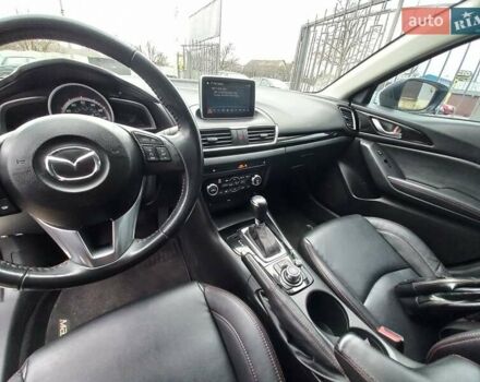 Білий Мазда 3, об'ємом двигуна 2 л та пробігом 147 тис. км за 11500 $, фото 10 на Automoto.ua