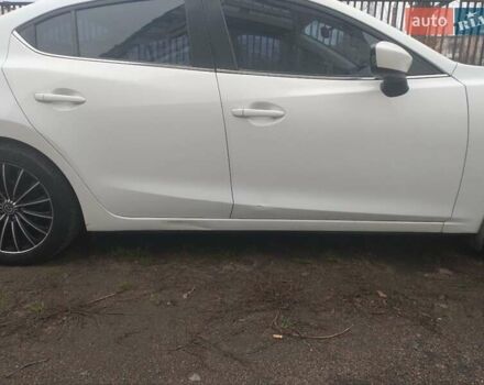 Белый Мазда 3, объемом двигателя 1.5 л и пробегом 168 тыс. км за 8999 $, фото 4 на Automoto.ua