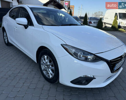 Белый Мазда 3, объемом двигателя 2 л и пробегом 114 тыс. км за 10900 $, фото 2 на Automoto.ua